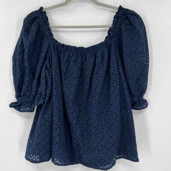 3010101 Navy Blue Eyelet Crop Shirt